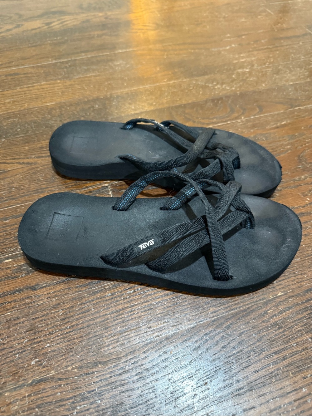 Teva Black Crisscross Strap Slide Sandals Sz 8